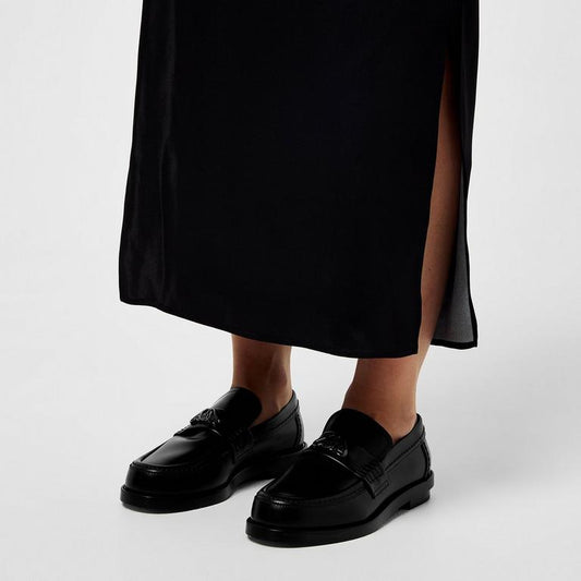 Seal-Plaque Loafers
