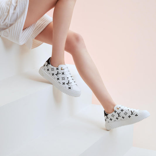 Time Out Sneaker