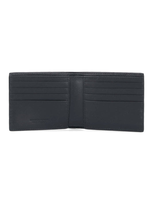 Bi-fold woven wallet
